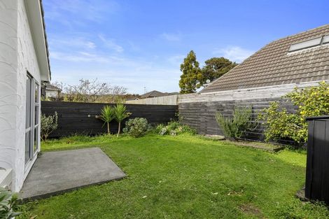 Photo of property in 20a Marina Grove, Hutt Central, Lower Hutt, 5010