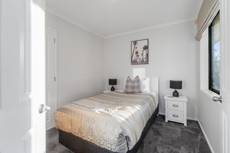 Photo of property in 20 Gemini Place, Kawaha Point, Rotorua, 3010