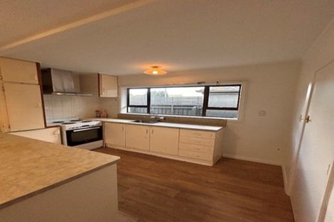 Photo of property in 8 Oakdale Street, Avonhead, Christchurch, 8042