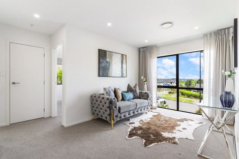 Photo of property in 1 Wesleyan Street, Paerata, 2124