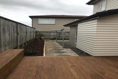 Photo of property in 2 Lorenzo Way, Flat Bush, Auckland, 2016
