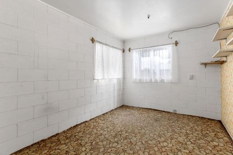 Photo of property in 63 Red Beach Road, Red Beach, 0932