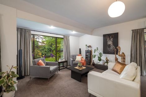 Photo of property in 37b Highland Place, Avonhead, Christchurch, 8042