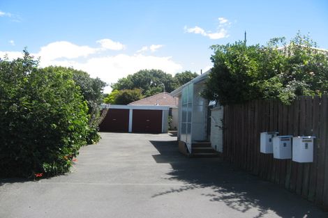 Photo of property in 2b Coles Place, St Albans, Christchurch, 8014