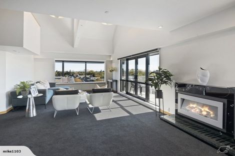 Photo of property in Gloucester Towers, 28/28 Gloucester Street, Christchurch Central, Christchurch, 8013