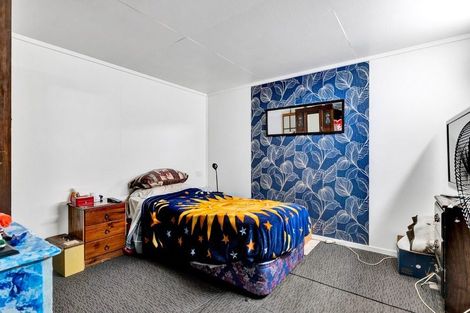 Photo of property in 20 Domett Street, Waitara, 4320