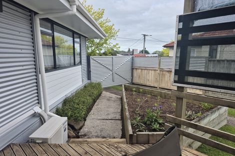 Photo of property in 67 Alpha Street, Cambridge, 3434