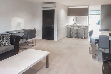 Photo of property in 2/107 Holly Road, St Albans, Christchurch, 8014