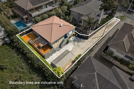 Photo of property in 2/36 Browns Bay Road, Rothesay Bay, Auckland, 0630