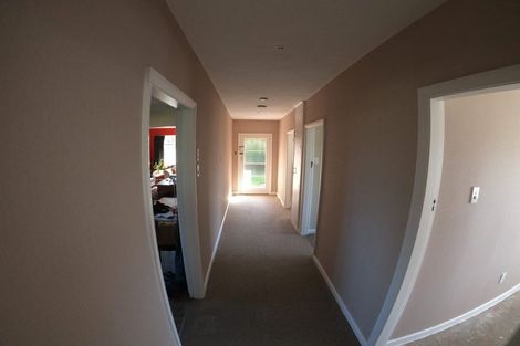 Photo of property in 4 Seymour Street, Hornby, Christchurch, 8042