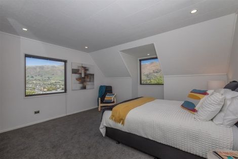 Photo of property in 44 Hedditch Street, Wanaka, 9305
