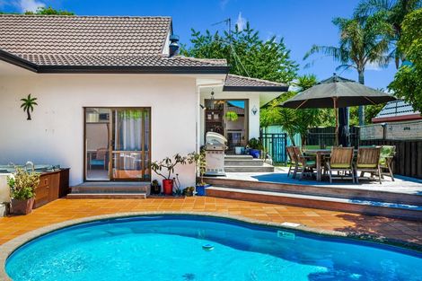 Photo of property in 48 Te Atatu Road, Te Atatu South, Auckland, 0610