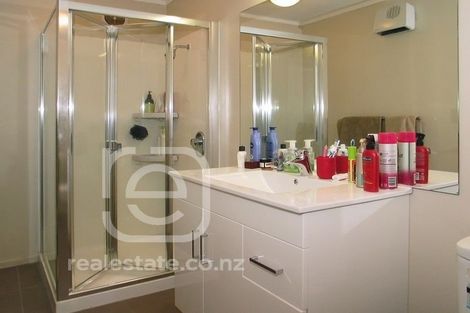 Photo of property in 40 Whanake Street, Titahi Bay, Porirua, 5022