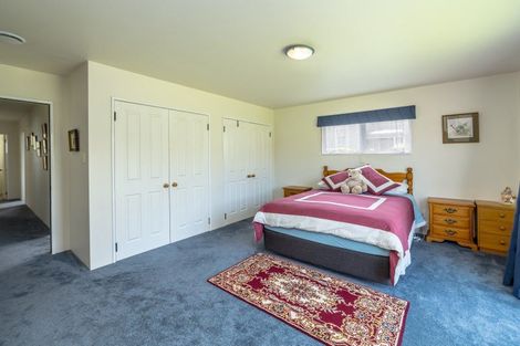 Photo of property in 15 Wood Street, Greytown, 5712