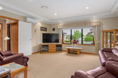 Photo of property in 3 Wiltshire Drive, Huntington, Hamilton, 3210