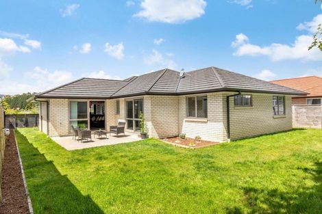 Photo of property in 2 Shearwater Lane, Whitby, Porirua, 5024