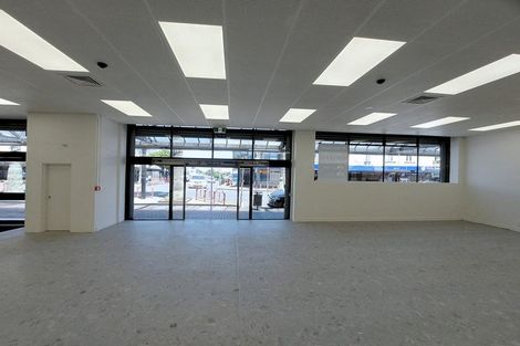 Photo of property in 350a Great South Road, Opaheke, Papakura, 2113