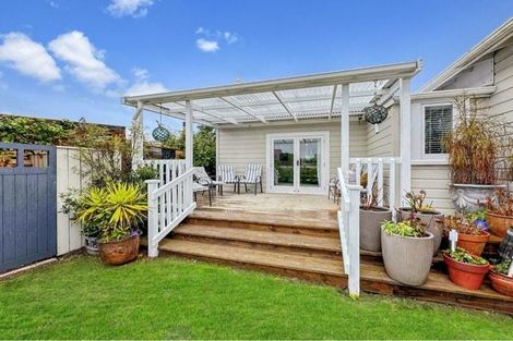 Photo of property in 64a Cologne Street, Martinborough, 5711