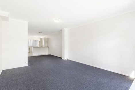 Photo of property in 98a Naylors Drive, Mangere, Auckland, 2022