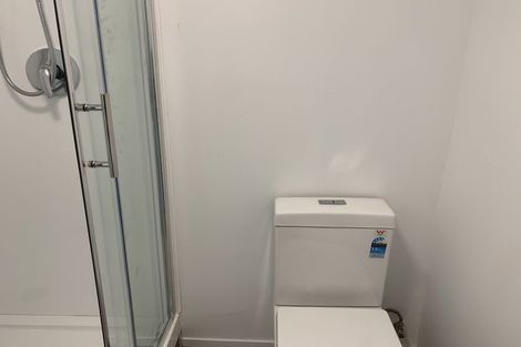 Photo of property in 21 Quigley Street, Newlands, Wellington, 6037