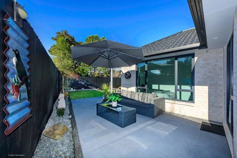 Photo of property in 2/32 Anglesea Avenue, Parklands, Christchurch, 8083