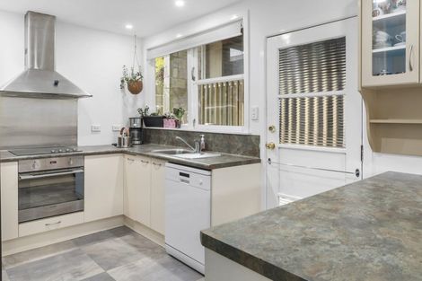 Photo of property in 15 Danube Street, Island Bay, Wellington, 6023