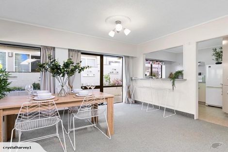 Photo of property in 22 The Mall, Mount Maunganui, 3116