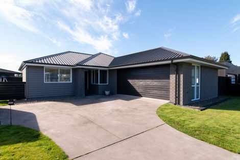 Photo of property in 12 Erlam Place, Matipo Heights, Rotorua, 3015