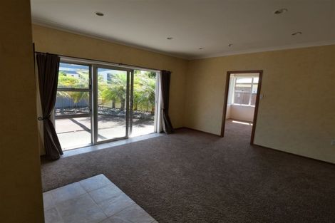 Photo of property in 32 Paerata Road, Pukekohe, 2120