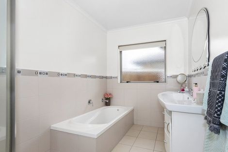 Photo of property in 39 Popata Close, Papamoa Beach, Papamoa, 3118