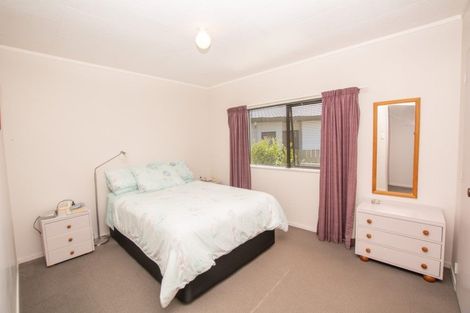 Photo of property in 33b Lyn Grove, Papamoa Beach, Papamoa, 3118