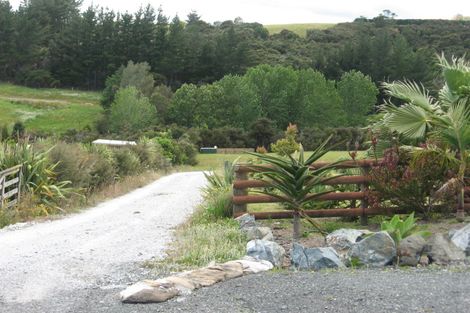 Photo of property in 11 Ocean View Road, Cable Bay, 0420