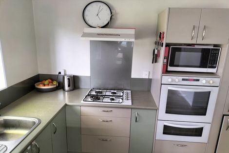 Photo of property in 2 Edge Street, Onerahi, Whangarei, 0110