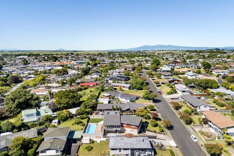 Photo of property in 13 Russleigh Drive, Dinsdale, Hamilton, 3204