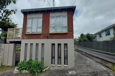 Photo of property in 54 Makora Road, Massey, Auckland, 0614