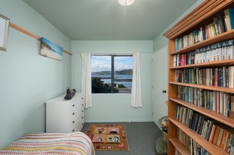 Photo of property in 422f3 Queens Drive, Lyall Bay, Wellington, 6022