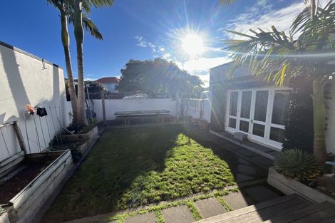 Photo of property in 16 Logan Avenue, Marewa, Napier, 4110