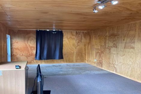 Photo of property in 21a Hyland Place, Waiuku, 2681