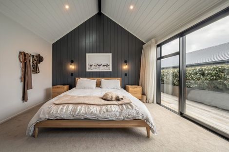 Photo of property in 60 Farrant Drive, Wanaka, 9305