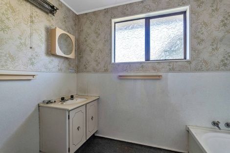 Photo of property in 1407 Devon Road, Brixton, Waitara, 4382
