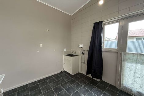 Photo of property in 571f2- Fergusson Drive, Trentham, Upper Hutt, 5018