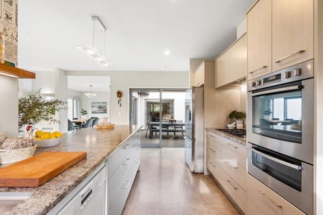 Photo of property in 37 Lopdell Lane, Eskdale, Napier, 4182