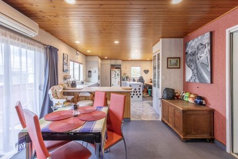 Photo of property in 11b Holyrood Terrace, Waipukurau, 4200