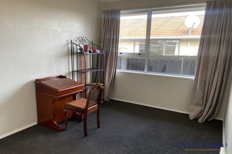 Photo of property in 19 Salford Avenue, Redwood, Christchurch, 8051