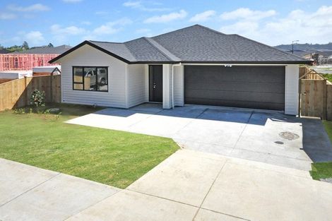 Photo of property in 20 Konoba Avenue, Kumeu, 0810