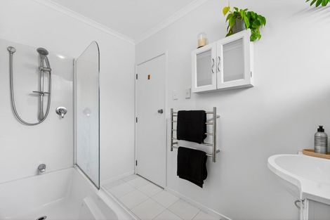 Photo of property in 1/3 Butterworth Drive, Glendene, Auckland, 0602