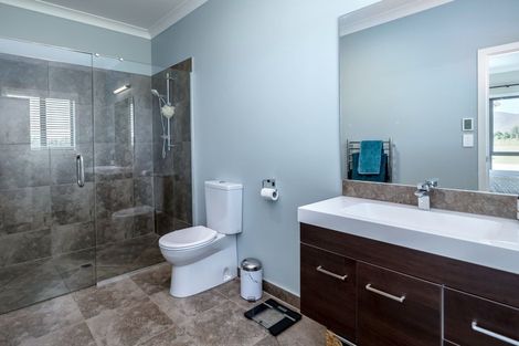 Photo of property in 33 Spencer Lane, Greytown, 5712