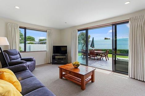 Photo of property in 12a Prossers Road, Saint Martins, Christchurch, 8022
