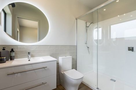 Photo of property in 8 Mirek Street, Waikanae, 5036