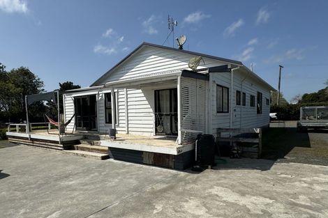 Photo of property in 1980 Kakaramea Road, Ngahinapouri, Hamilton, 3290